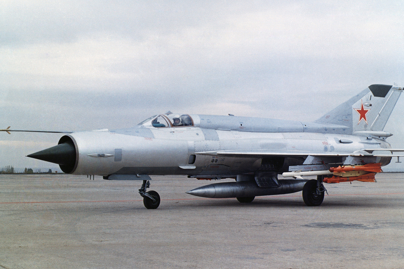 МиГ-21.