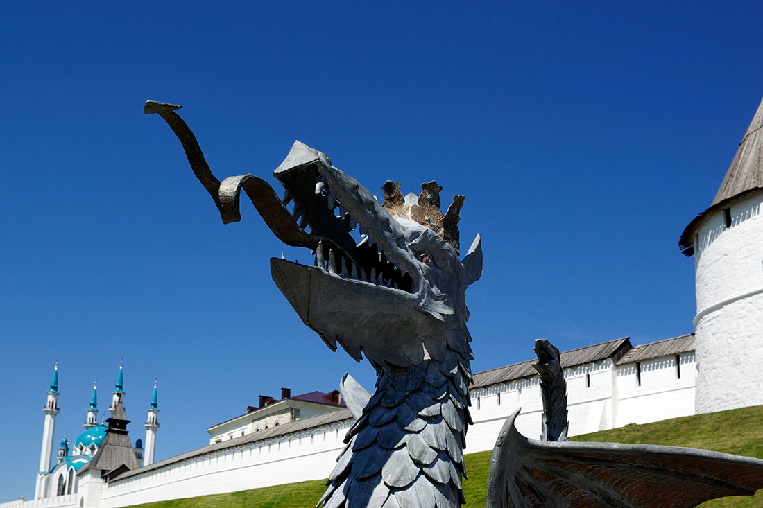 Zylant dragon, the symbol of Kazan, in front of Kazan Kremlin