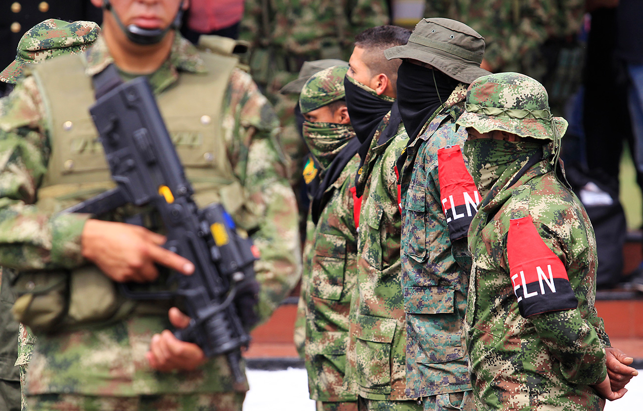 Grupo de guerrilheiros colombianos é classificado como organização terrorista pelos EUA e UE