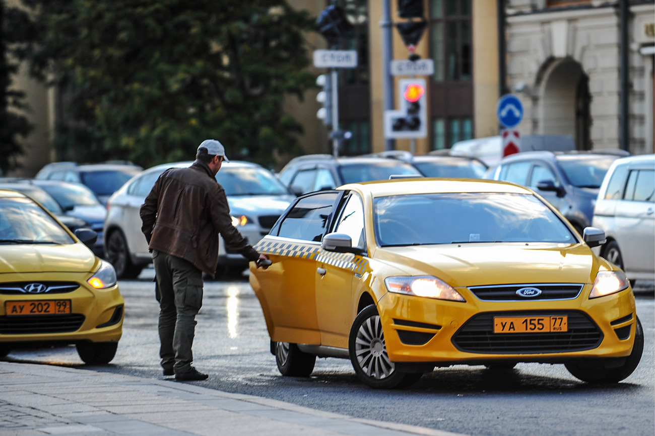 Regulasi taksi di Moskow adalah salah satu yang termudah di dunia.