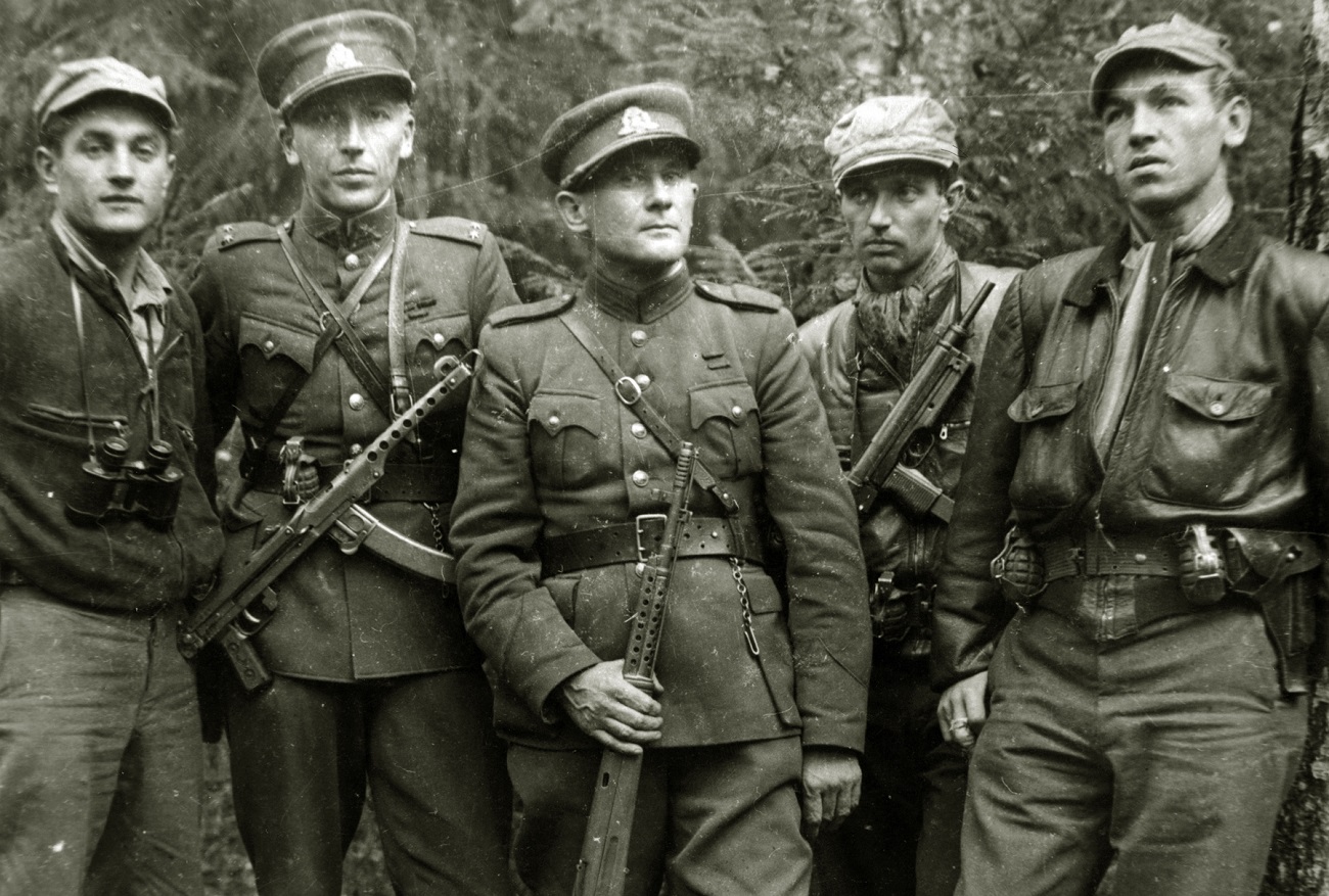 Hermanos del bosque de Lituania,1950. 