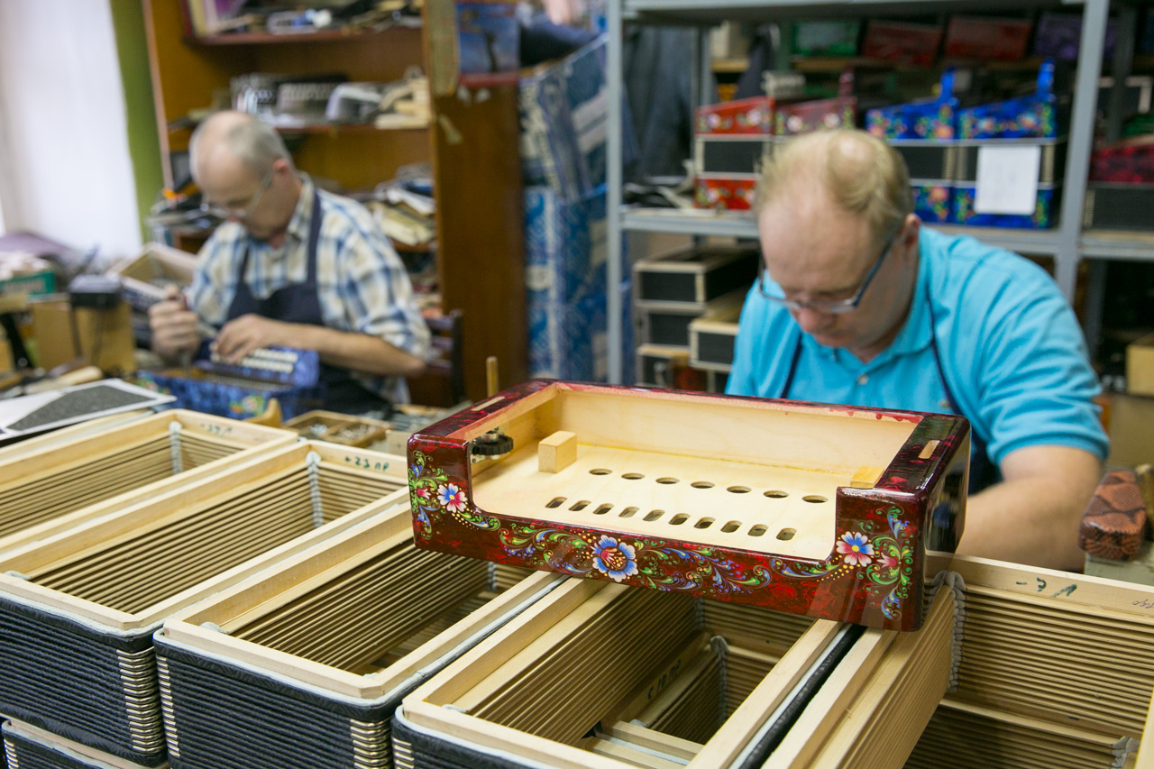 According to Shuya factory workers, the tuning of the instrument’s voice is the most important part of the production process. Every component is individually crafted, then checked by ear several times by the tuner.