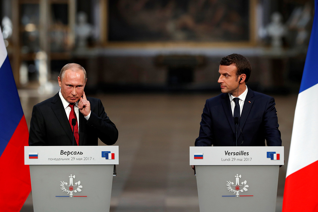 Putin in Macron v Versaillesu, 29. maj 2017.