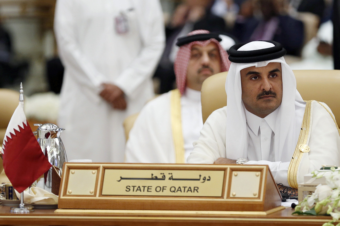 Katarski emir Tamim bin Hamad al-Thani na vrhu držav Južne Amerike in arabskih držav, Riad, Saudska Arabija, 11. november 2015.