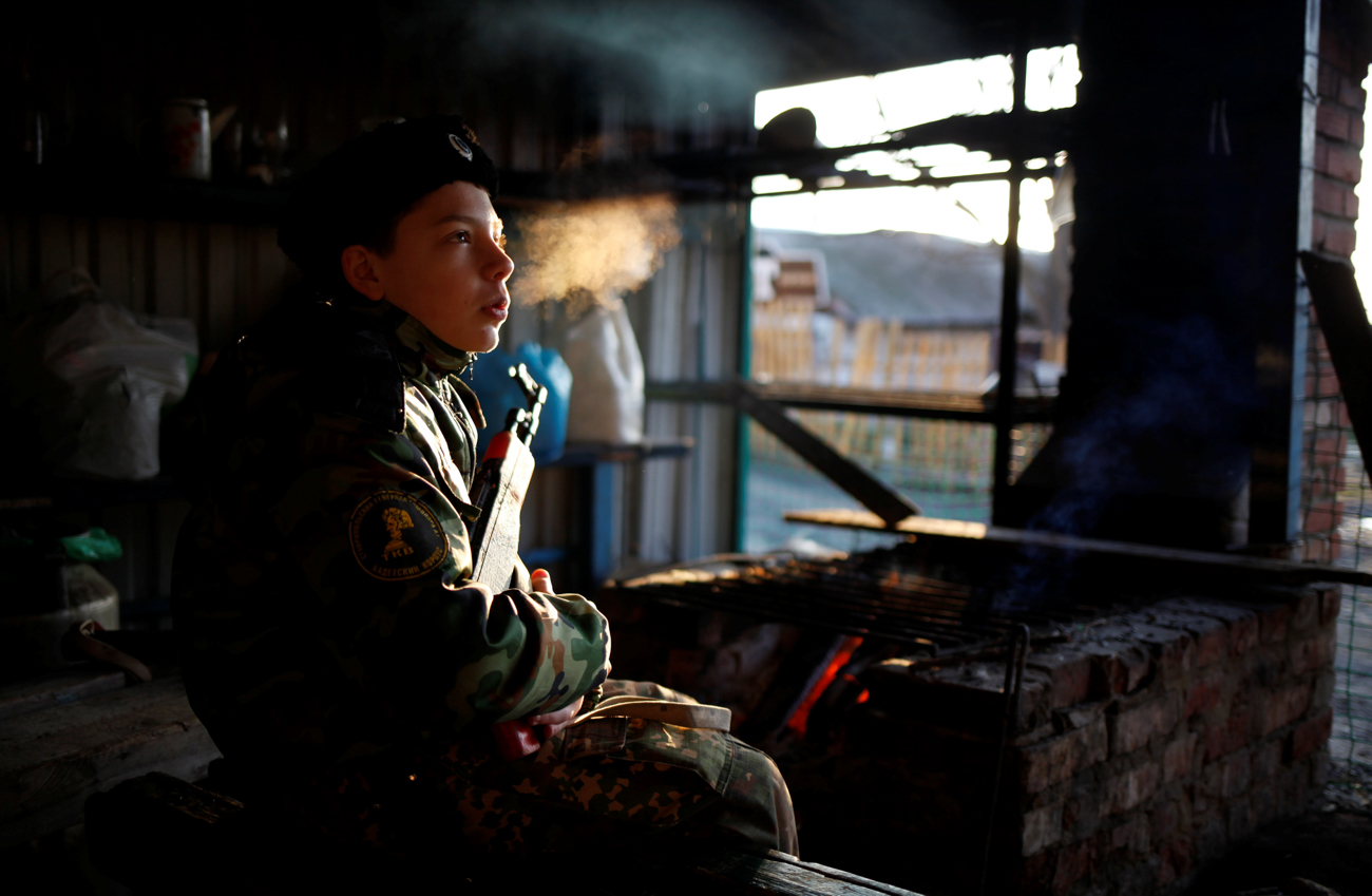 A student of the General Yermolov Cadet School is seen on duty during military training at a boot camp of the Russkiye Vityazi (Russian Knights) military patriotic club in the village of Sengileyevskoye outside Stavropol, Russia March 28, 2017. Picture taken March 28, 2017. 