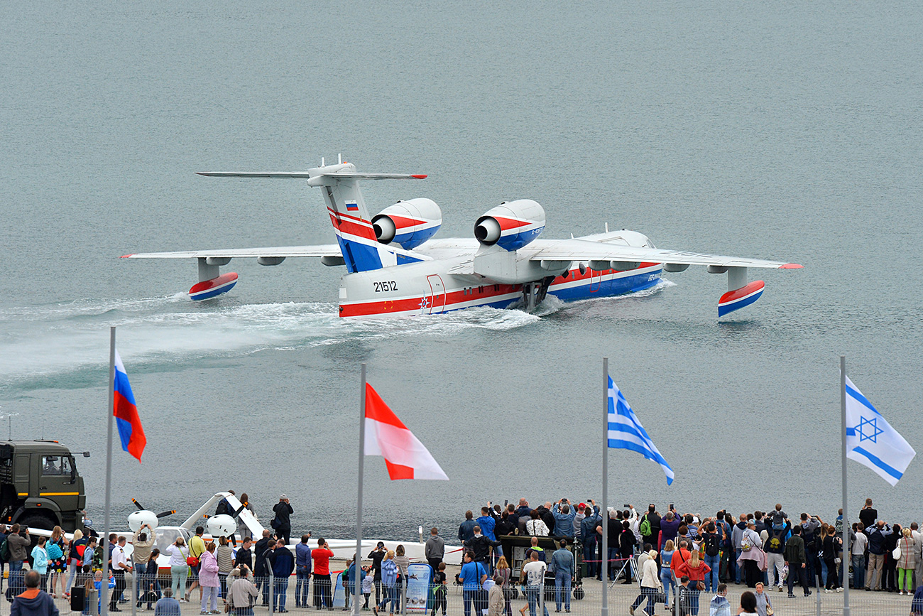 Argentina adquirirá tres aviones anfibios rusos Be-200.