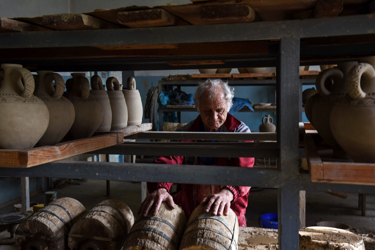 Fanagoria carries out a full cycle of winemaking from seedling production to grape processing, wine aging, and distribution.