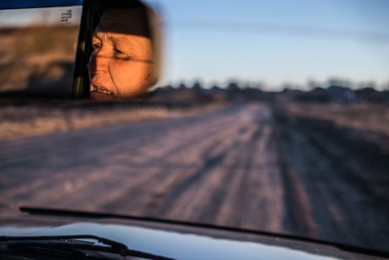 Stoljećima je umjetnost rezbarenja kostiju bila sastavni dio života sela Holmogori (60 km udaljenog od Arhangelska). Njezini se počeci mogu pratiti sve do Bizantskog Carstva i srednjovjekovne Rusije.