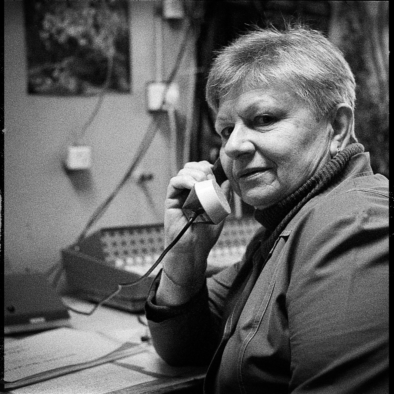 Вера Авсинејева је дошла у фабрику 1972. године као руковалац траке. „То је био престижан посао. Није био лак, али је био занимљив, на пример, као посао програмера и диспечера. Увек је било много тога што треба научити“, каже она. „Фабрика је радила нон-стоп, 24/7.“