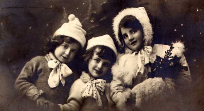 A Christmas postcard, 1910s.
