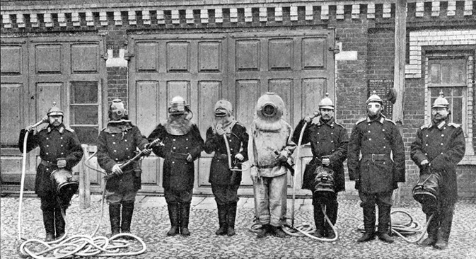 Firefighters, Moscow, 1900s.