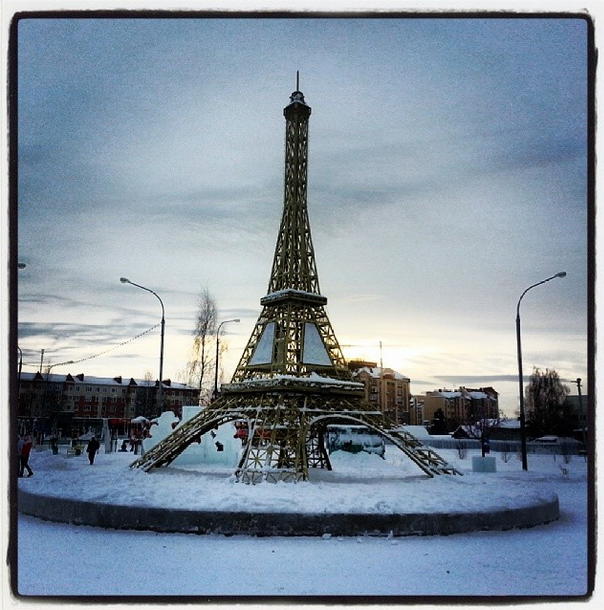 Sunday. Meanwhile, in the town of Yugorsk, you can see the Eiffel Tower. Sure, you&rsquo;ll have to travel 2243 km (1394 miles) to the east of Moscow, but that&rsquo;s still 600 km (373 miles) closer than Paris! Find out more about interesting places in Russia.