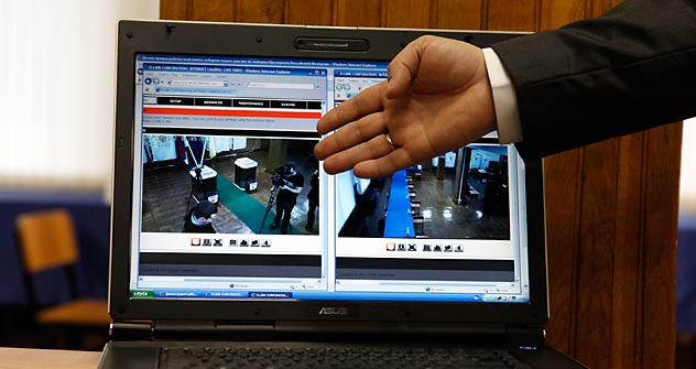 Tribunal Superior Eleitoral estuda instalação de webcams nas seções eleitorais. Foto: Reuters/Vostock-Photo