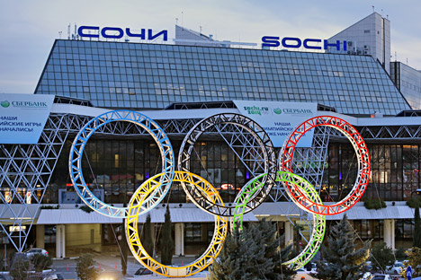 Os estrangeiros que pretendam visitar Sôtchi não necessitam esperar pelo final do verão. A lista das distribuidoras de ingressos autorizadas pode ser consultada no mesmo site tickets.sochi2014.com Photo: Photoshot / Vostock photo