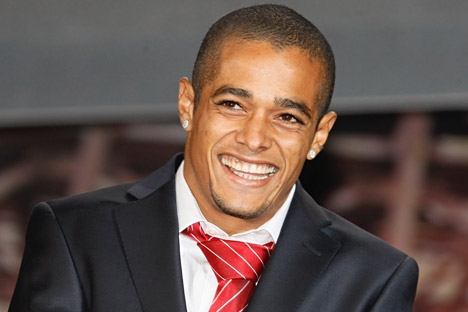 O atacante, hoje com 27 anos, se destacou pelo Goiás antes de ser negociado com o Spartak Moscou, em 2007 Foto: PhotoXPress