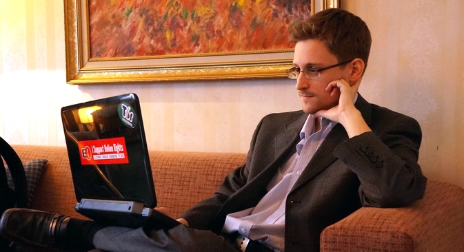 Snowden dá entrevistas, discursa para audiências em sistema de teleconferência, como especialista na área de segurança da informação  Foto: Getty Images/Fotobank