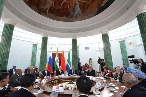 A visita da delegação russa à Índia tem por objetivo integrar o atual formato do Brics com componentes parlamentares Foto: AFP/East News