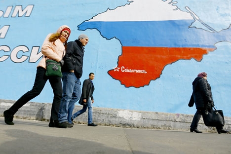 Atualmente, 28% "não têm nenhuma disposição" para assumir as despesas e somente 17% estão dispostos a passar por restrições severas pela situação na Crimeia Foto: ITAR-TASS