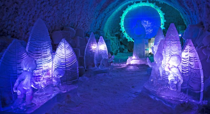 O complexo de museus "Reino do Permafrost" fica em uma geleira enorme com diversas salas de exibição e atrações Foto: Ivan Deméntievski