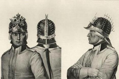 Capacetes da Cavalaria, 1799  Foto: divulgação
