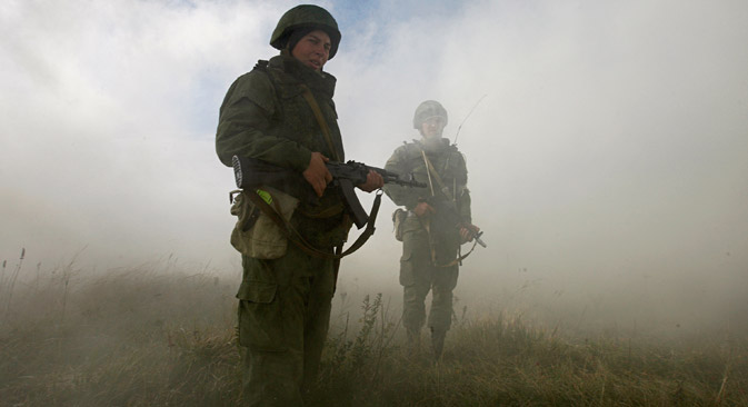 Soldados participam de missão perto da cidade russa de Stavropol, em 2012 Foto: Eduard Kornienko/Reuters