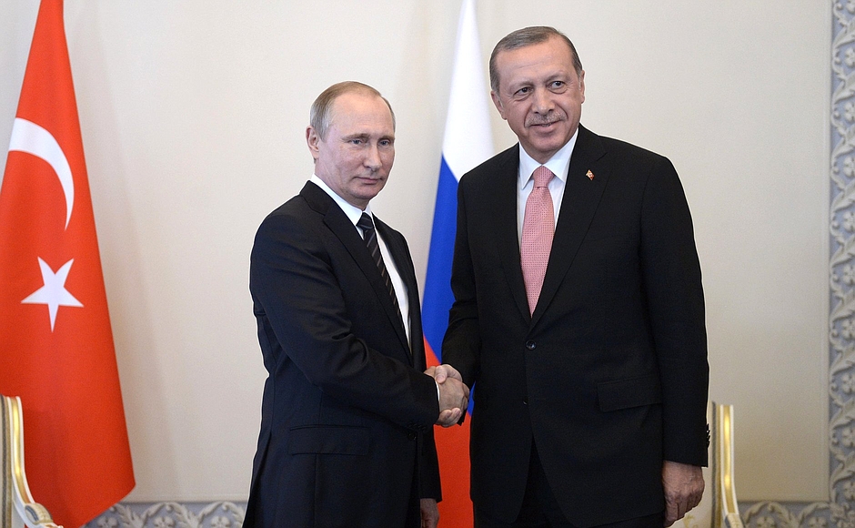 ロシアとトルコの大統領の会談、サンクトペテルブルク、8月9日＝