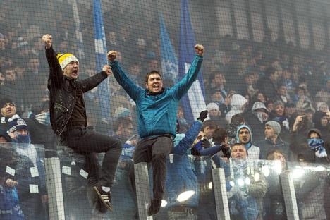 Diese Fans sind keine Außerirdischen, sondern Mitglieder unserer Gesellschaft", so der Präsident des Klubs „Dynamo".  Foto: Kommersant.
