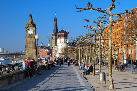 Die Anzahl der russischen Touristen in Europa wächst. Auf dem Bild: Die Rheinuferpromende in Düsseldorf. Foto: Lori / Legion Media