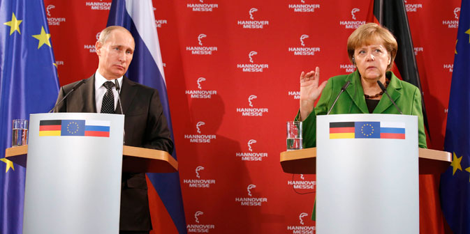 Wladimir Putin und Angela Merkel während der Pressekonferenz nach dem Rundgang auf der Hannover Messe am 8. April 2013. Foto: Reuters