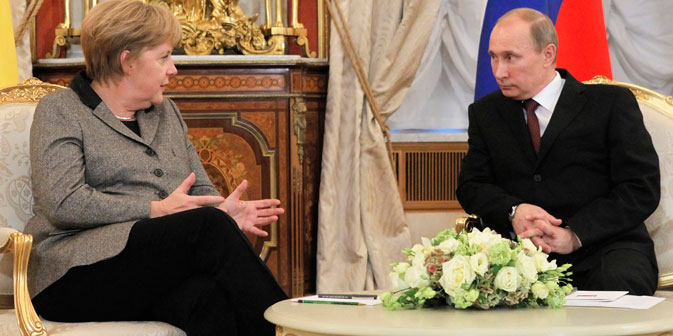 Angela Merkel und Wladimir Putin während des Treffens in Moskau am 16. November 2012. Foto: Reuters/Vostock Photo