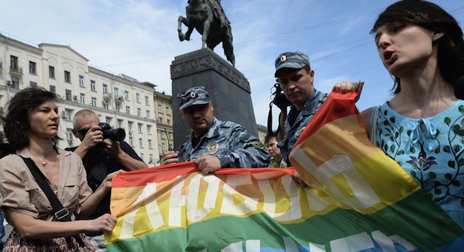 Russische Regierungsstellen sind sich bislang nicht darüber einig geworden, ob das Anti-Homo-Gesetz während der Winterspiele in Sotschi angewendet werden soll. Foto: RIA Novosti
