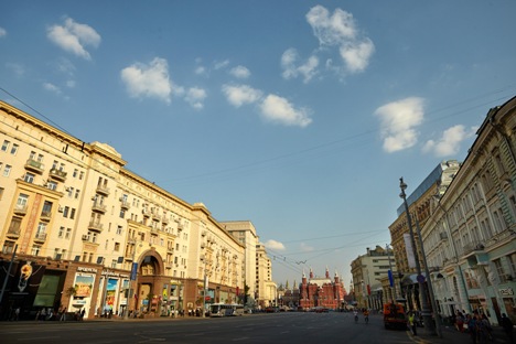 Manche Verträge von 2012 auf der Twerskaja-Straße sahen Mietbeträge von bis zu 7 400 Euro pro Quadratmeter pro Jahr vor. Foto: Jelena Potschetowa