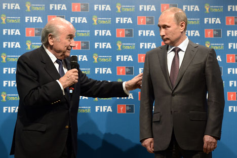 Sepp Blatter et Vladimir Poutine. Crédit photo : RIA Novosti