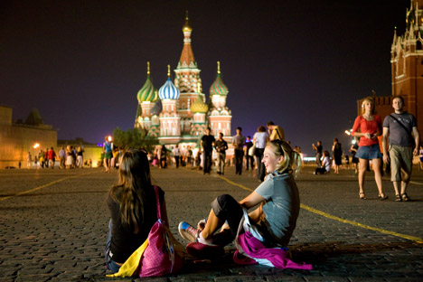 Die Sprachkenntnisse der Ausländer werden zukünftig noch vor Erteilung einer Arbeitserlaubnis in Russland obligatorisch geprüft. Foto: Getty Images / Fotobank
