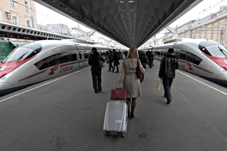 Zwei von Siemens gebaute Sapsan-Züge auf dem Moskauer Bahnhof in St. Petersburg. Foto: RIA Novosi