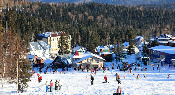 Die Skipisten des Wintersportortes verteilen sich auf vier Berge, wobei Zeljonaja mit 1 270 Metern der höchste Berg ist. Foto: Lori / LegionMedia