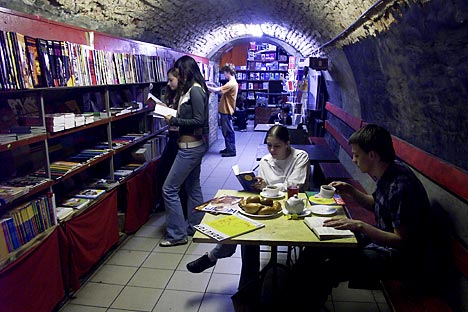 While indie booksellers are struggling in Moscow, they are spreading in the regions: in Penza, Smolensk, Novosibirsk, Voronezh, Vladivostok and other mid-sized cities. Source: RIA Novosti / Dmitry Korobeynikov