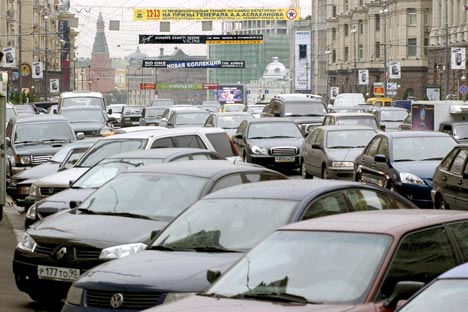 Russia's authorities are going to impose tougher sanctions for illegal parking in Moscow and St. Petersburg.Source: ITAR-TASS