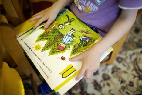 “Illustrated Books for Blind Children” relies on donations to support its publishing house for specialized books. Today, the Foundation has more than one thousand sponsors. Source: Elena Pochetova