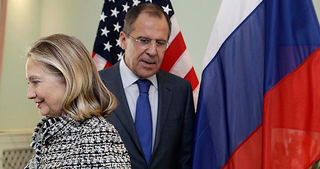 Russia's Foreign Minister Sergei Lavrov and his American counterpart Hillary Clinton. Source: AP