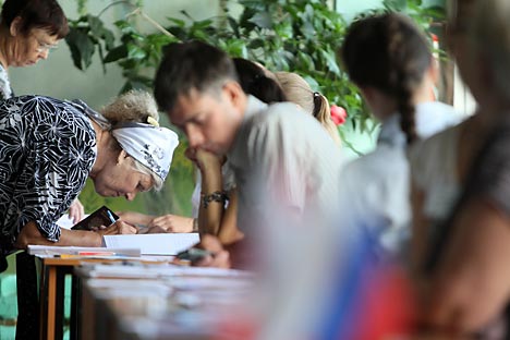 Russia's authorities proposed regulating the number of observers during elections which fuelled debates among pundits over the state's attempts to control election process. Source: RIA Novosti / Alexey Malgavko