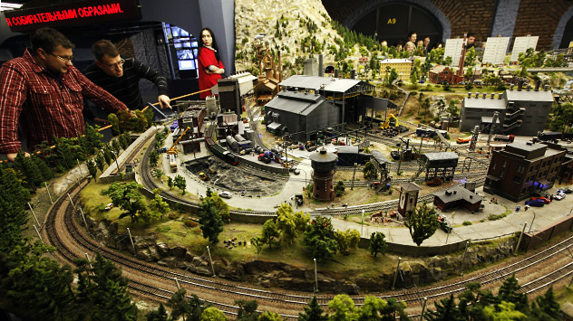 Moscow is sorely lacking in organized recreational spaces, so there is a huge demand for this kind of product, experts say. Pictutred: The maket of the theme park, which will feature a “Russia in miniature” exhibit. Source: RIA Novosti / Alexey Danic