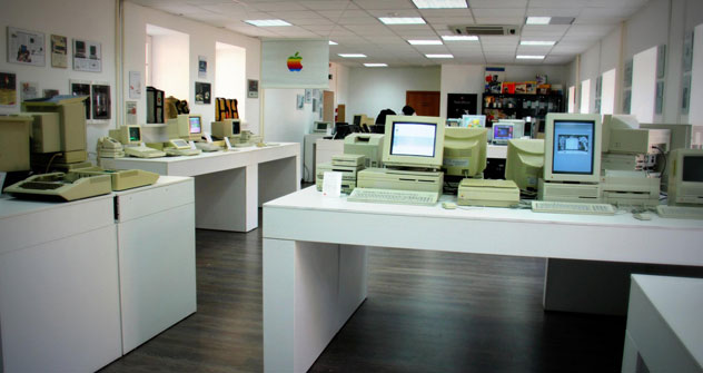 Andrei Antonov made a museum from his own collection of Apple-devices. Source:Pressphoto