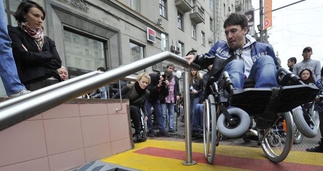 Officially, the streets of Moscow have been adapted for the disabled. But a lot needs to be done. Source: RIA Novosti