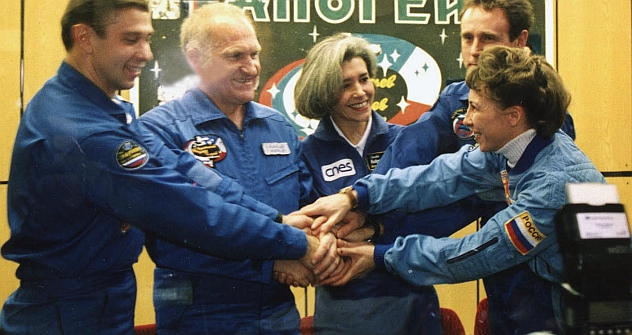 Russian-French Space team before the 2001 space flight to the International Space Station on the Soyuz-TM 33 space craft. Pictured (L-R): space pilots Konstantin Kozeev, Victor Afanasyev, Claudie Eniere, Sergei Zaletin and Nadezhda Kuzhelnaya. Source