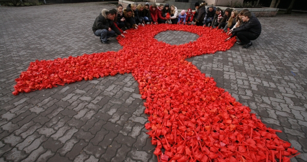 It has been 25 years since the first reported case of HIV in Russia, but there is no national strategy to fight the virus, according to advocates. Source: Reuters / Vostock Photo