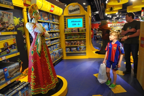 Detsky Mir’s flagship store in Moscow will pick a new anchor tenant for the historic space before the end of the year. Among the main contenders are the Detsky Mir toy store chain and Britain’s original and most famous toy shop, Hamley’s. Source: Pho