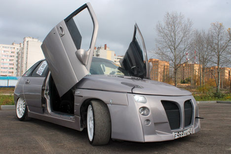 Denis from Kaluga: ""I built the car to make a showstopper specifically for exhibitions. First, we bought a plastic body kit and hood, then we installed the Lambo doors." Source: Press Photo.