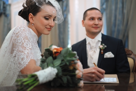 The main theme of traditional Russian weddings is splendor – not riches, but splendor. Source: RIA Novosti