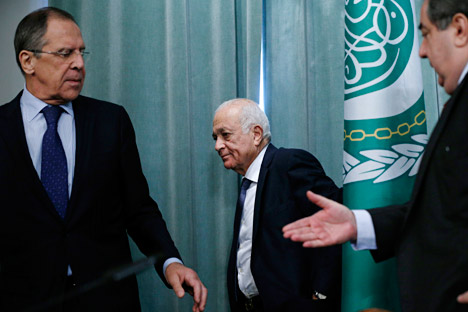 Secretary-General of the Arab League Nabil Elaraby (center), Russian Foreign Minister Sergey Lavrov (left), and Iraqi Foreign Minister Hoshyar Zebari leave their news conference after the Russian-Arab League in Moscow. Source: AP